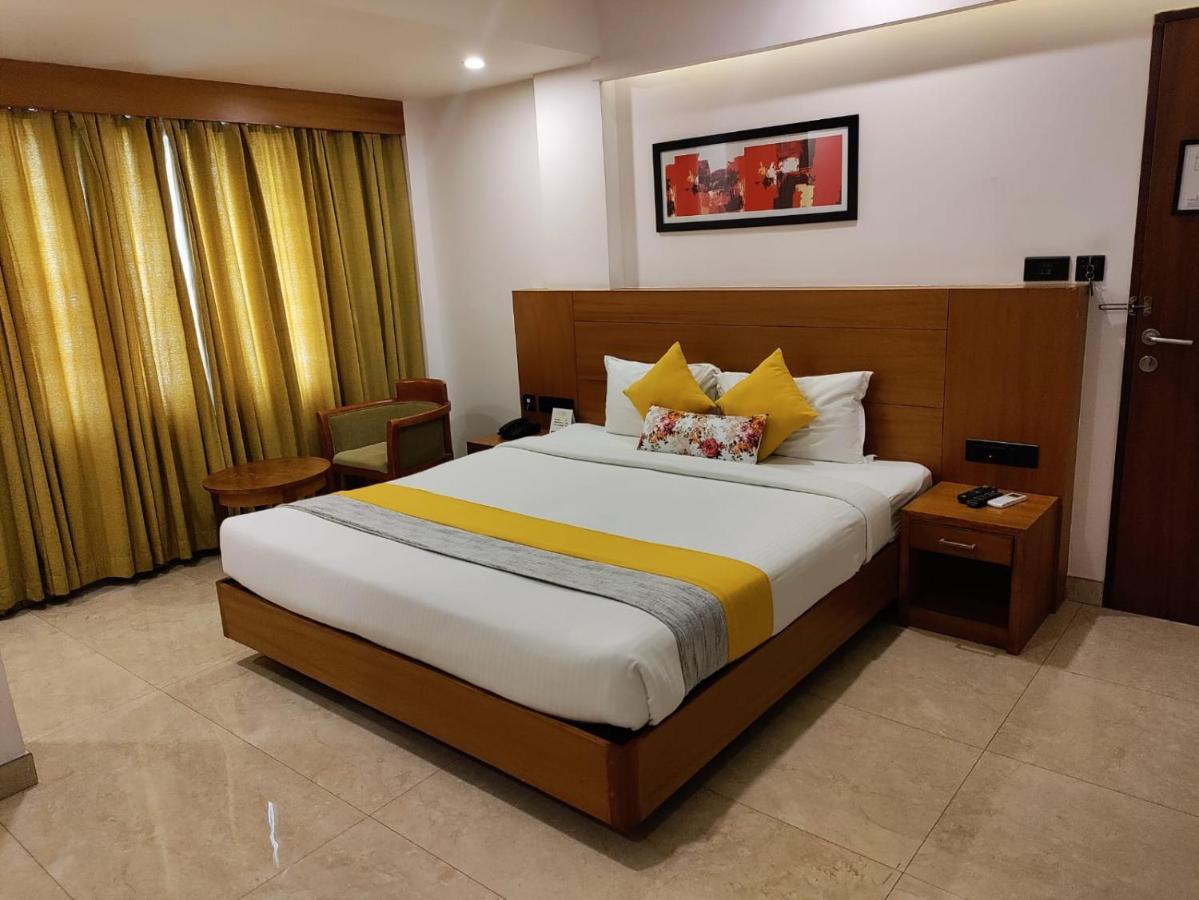 Hotel Park Residency Calicut Exterior photo